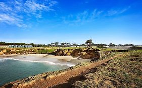 Surf And Sand Lodge